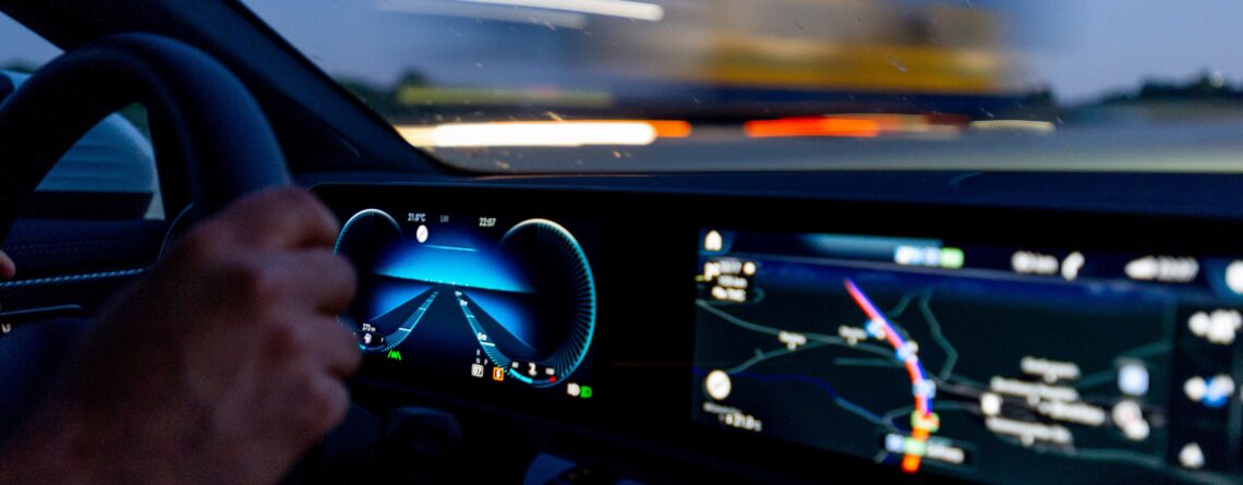 infotainment_system_display_photo_real_technology