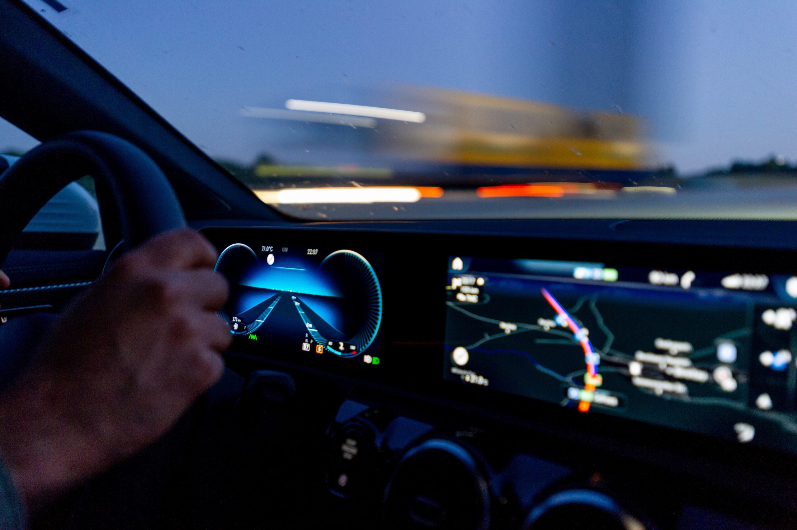infotainment_system_display_photo_real_technology